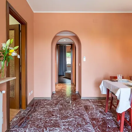 Armida - 1976 Apartment