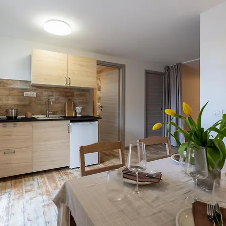 Апартаменты Armida - 1976 *