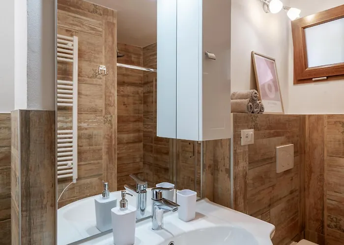 Armida - 1976 Apartment